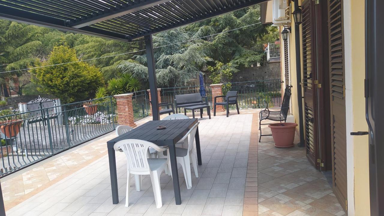 La Terra Patrizia Nicolosi Exterior foto