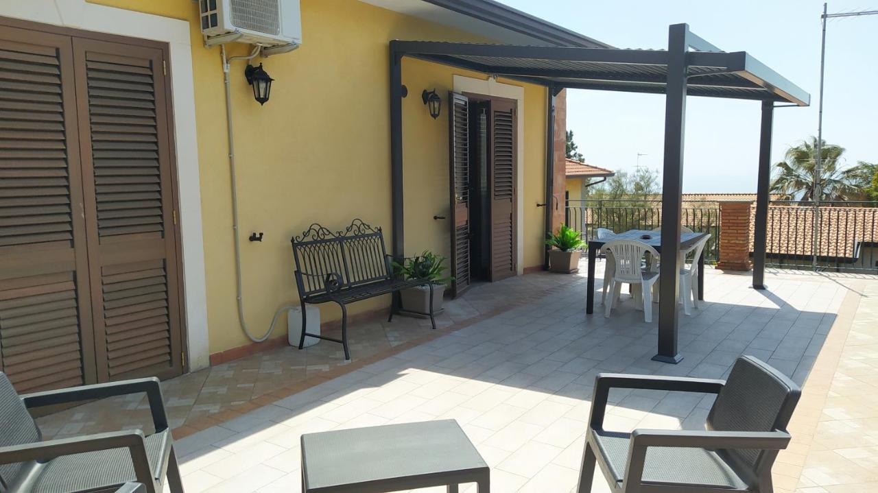 La Terra Patrizia Nicolosi Exterior foto